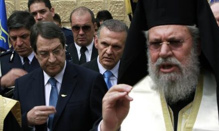 Ο Αρχιεπίσκοπος Κύπρου στηρίζει τον Πρόεδρο Αναστασιάδη στις διαπραγματεύσεις