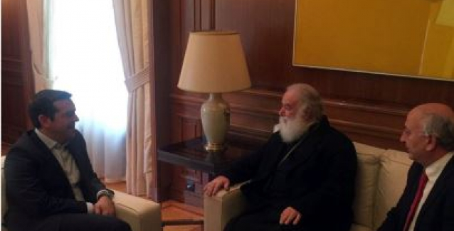Θερμό κλίμα στη συναντήση του Πατριάρχη Αλεξανδρείας Θεόδωρου Β με τον Πρωθυπουργό