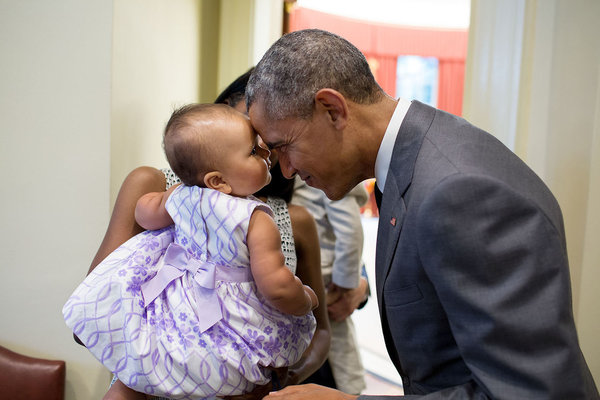 Ο Ομπάμα και τα παιδιά! Το φωτογραφικό αφιέρωμα του Λευκού Οίκου