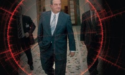 Τρέμουν την επιστροφή Καραμανλή-Στην αντεπίθεση τα συμφέροντα!