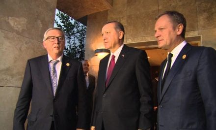 Juncker προς Ερντογάν: Δώσε τους Έλληνες στρατιωτικούς πριν το Πάσχα