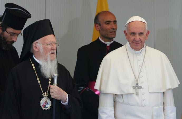 Pope applauds patriarch’s call to protect the planet, protect people